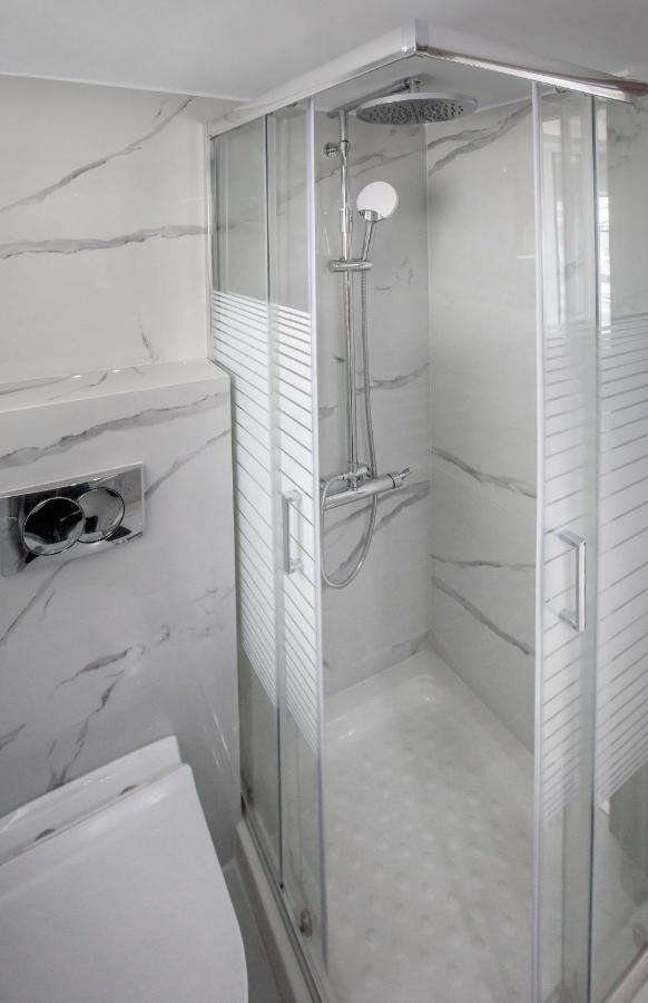 Apartment Penthouse Near Acropolis Museum By Ghh Athens